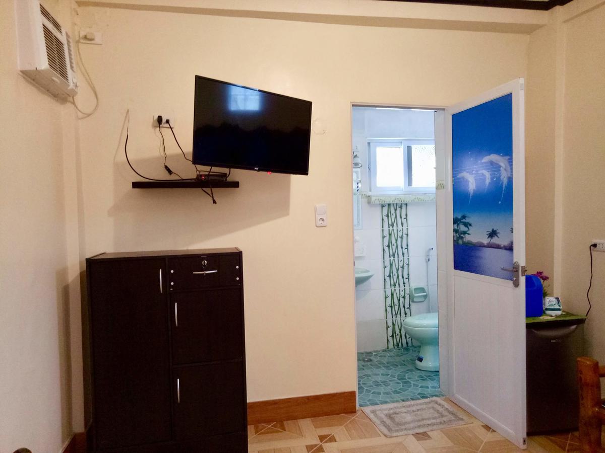 Prince Ludwig Beach Resort Сан-Антонио Экстерьер фото
